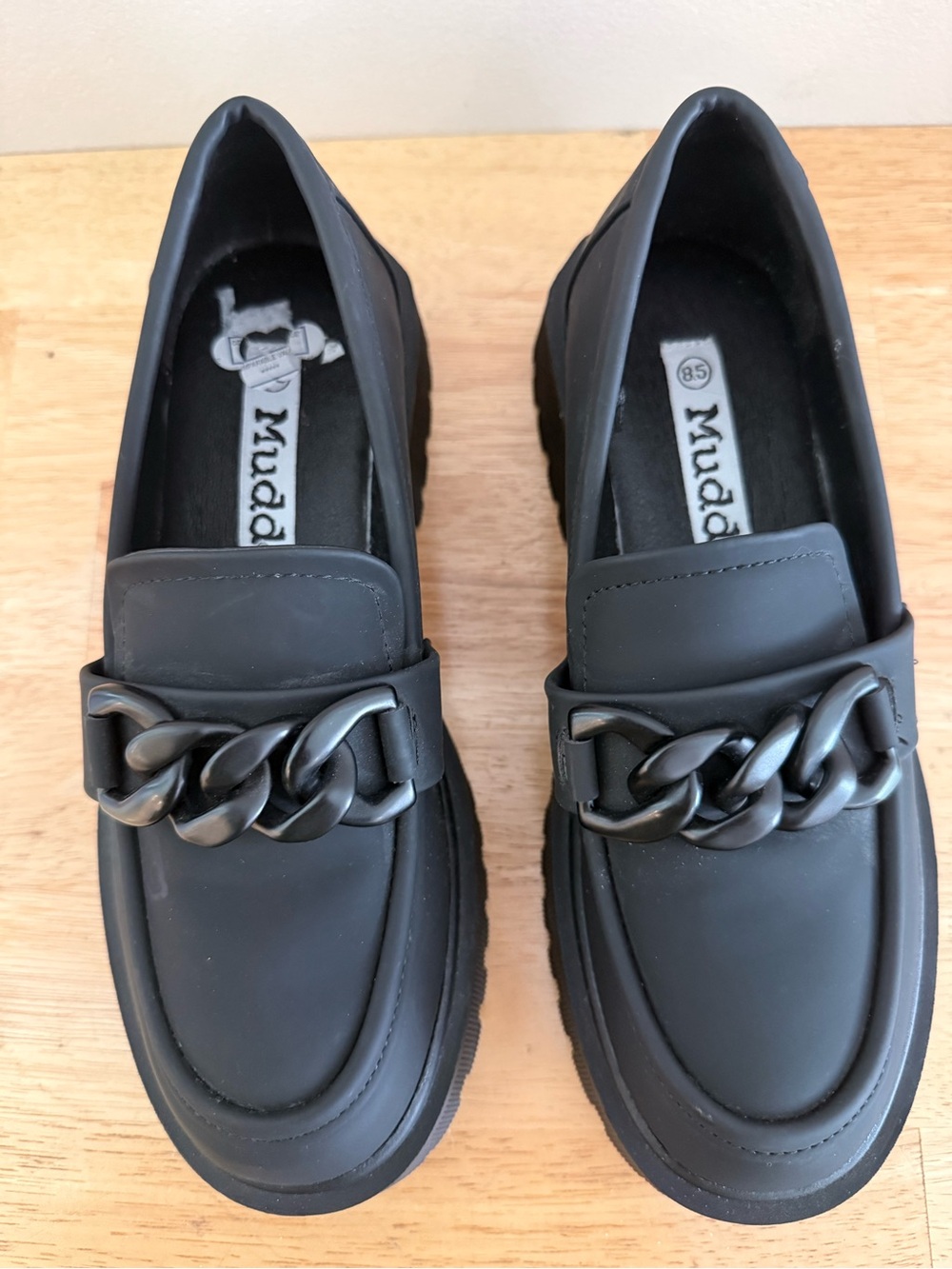 Mudd Matte Black Chain-Accent Women's Loafers